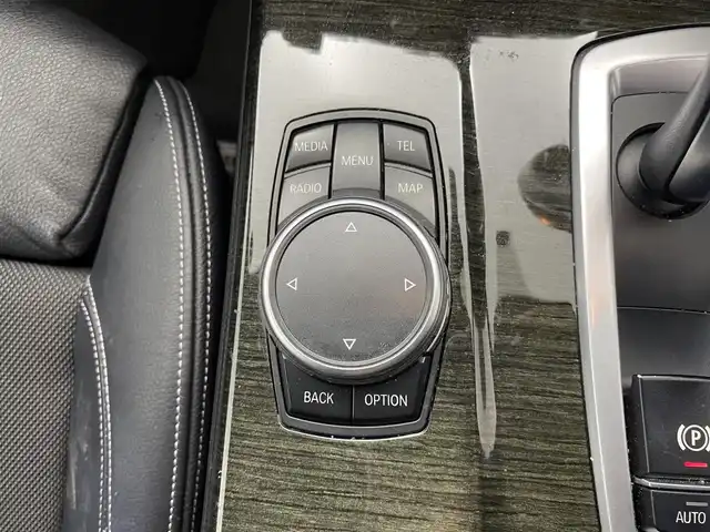ＢＭＷ Ｘ３ xDrive20d Mスポーツ 福井県 2015(平27)年 6.7万km 白 純正ナビ/CD/DVD/Bluetooth/バックカメラ/アダプティブクルーズコントロール/パドルシフト/ヘッドアップディスプレイ/フォグランプ/オートライト/ドラレコ/本革黒シート/スペアキー/スマートキー/ETC