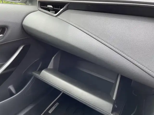 トヨタ カローラツーリング ダブルバイビー 愛知県 2019(令1)年 3.4万km ホワイトパールクリスタルシャイン ６F/ワンオーナー/ディスプレイオーディオ/ナビ/BT/バックカメラ/スマートキー２/ビルトインETC/ハーフレザー/プリクラッシュ/レーダークルーズ/レーンキープ/オートハイビーム/ドラレコ/クリアランスソナー/オートホールド/取説/保証書