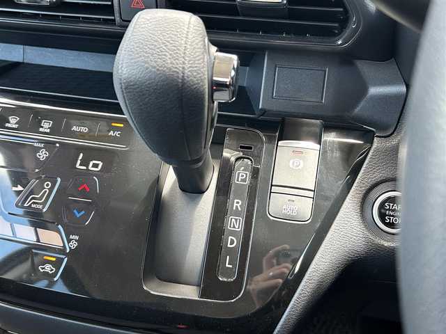 日産 ルークス HWS X プロパイロットED 愛媛県 2022(令4)年 3.2万km ブラック 純正ナビ/純正AW/クルーズコントロール（追従有）/ETC/コーナーセンサー前後/ワンセグTV/両側パワースライドドア/アラウンドビューモニター/純正フロアマット/LEDヘッドライト/オートライト/スマートキー