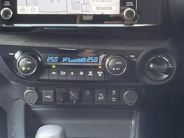 トヨタ ハイラックス Z レボロッコエディション 道北・旭川 2024(令6)年 0.9万km プラチナホワイトパールマイカ ・純正ナビ/・全方位カメラ/・アルパイン地上デジタルチューナー（RUE-T500）/・フロントリフトアップ/・LADDER　airplex バグガード/・トヨタベッドライナー/・リアゲートリフトアシスト/・ヒッチメンバー/・SUPERCATレーダー/・DRT－H68Aドライブレコーダー/・HDMI入力端子/・ROCCOデカール/・ミラーヒーター/・リアフォグライト/・ETC2.0/・プッシュスタート/・保証書