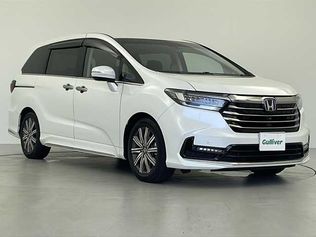 ホンダ オデッセイ ハイブリッド e:HEVアブソルート 岐阜県 2021(令3)年 3万km プラチナホワイトパール 純正ナビ　/フルセグＴＶ　/マルチビューモニター　/スマートパーキングアシスト　/２列目プレミアムグレードシート　/ＨＤＭＩ　/追従型クルーズコントロール　/レーンキープアシスト　/コーナーセンサー　/パワーシート/ビルトインETC/純正フロアマット/電子パーキング/USB入力端子/エンジンスタートボタン/ワンオーナ