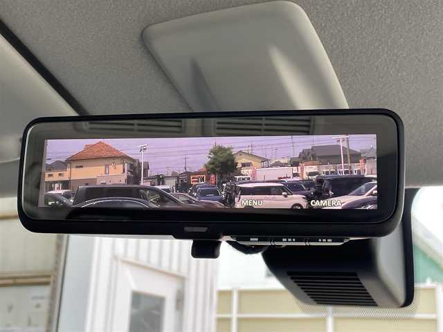 三菱 デリカミニ T プレミアム 東京都 2025(令7)年 0.1万km未満 緑 届出済未使用車/純正ディスプレイオーディオ/マルチアラウンドモニター/衝突被害軽減/車線逸脱警報/マイパイロット/シートヒーター/両側パワースライドドア/ステアリングヒーター/ステアリングスイッチ