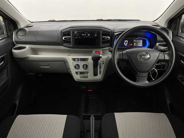 ダイハツ ミラ イース X SAⅢ 新潟県 2019(令1)年 5.1万km ホワイト ４WD/スマートアシストIII/社外オーディオ/　　FM/AM/USB/AUX/LEDヘッドライト/オートマチックハイビーム/ヘッドライトレベライザー/アイドリングストップ/スチールホイール付スタッドレスタイヤ車載/　　155/65/R14/6ミリ/電動格納ミラー/ドアバイザー/フロアマット/リモコンキー/ETC