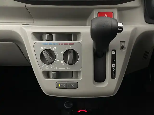 ダイハツ ミラ イース X SAⅢ 新潟県 2019(令1)年 5.1万km ホワイト ４WD/スマートアシストIII/社外オーディオ/　　FM/AM/USB/AUX/LEDヘッドライト/オートマチックハイビーム/ヘッドライトレベライザー/アイドリングストップ/スチールホイール付スタッドレスタイヤ車載/　　155/65/R14/6ミリ/電動格納ミラー/ドアバイザー/フロアマット/リモコンキー/ETC