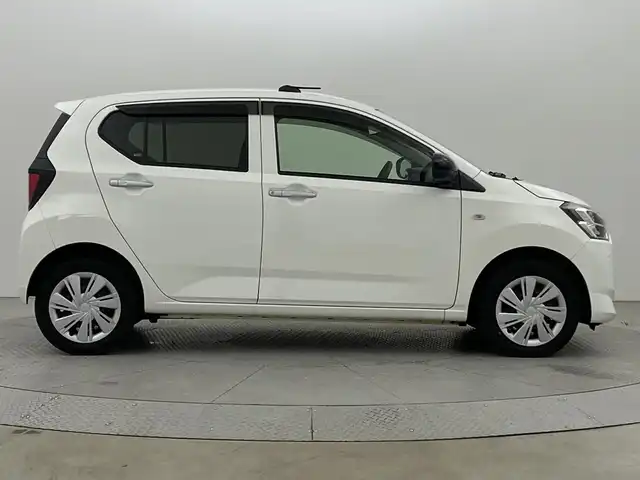 ダイハツ ミラ イース X SAⅢ 新潟県 2019(令1)年 5.1万km ホワイト ４WD/スマートアシストIII/社外オーディオ/　　FM/AM/USB/AUX/LEDヘッドライト/オートマチックハイビーム/ヘッドライトレベライザー/アイドリングストップ/スチールホイール付スタッドレスタイヤ車載/　　155/65/R14/6ミリ/電動格納ミラー/ドアバイザー/フロアマット/リモコンキー/ETC