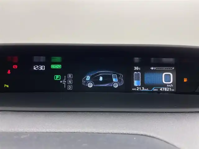 トヨタ プリウス S ツーリングセレクション 岡山県 2019(平31)年 4.8万km アティチュードブラックマイカ 社外7インチSDナビ/（CD/DVD/フルセグ/BT)/衝突軽減ブレーキ/レーダークルーズコントロール/ビルトインETC/D/N席シートヒーター/LEDヘッドライト/バックカメラ/コーナーセンサー/オートハイビーム/プッシュスタート/スマートキー/スペアキー/アイドリングストップ/ミュージックサーバー/純正フロアマット/純正17インチアルミホイール