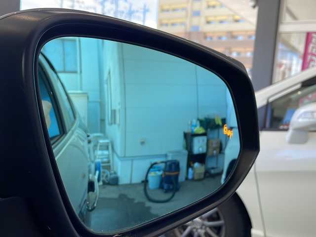 トヨタ ＲＡＶ４ G 秋田県 2022(令4)年 1.2万km グレーメタリック 純正ナビ/・フルセグテレビ/・ミラーキャスト/・USB/・BT/・ラジオ/ETC2・0/運転席電動シート/運転席シートメモリー/電動格納ミラー/全席パワーウィンドウ/サイドミラー純正ブルーレンズ/電動リアゲート/アラウンドビューモニター/ステアリングヒーター/ステアリングスイッチ/前席ベンチレーション・シートヒーター/走行モード切替機能/純正ドライブレコーダー/クルーズコントロール/衝突軽減装置/車線逸脱警報装置/横滑り防止装置/純正フロアマット