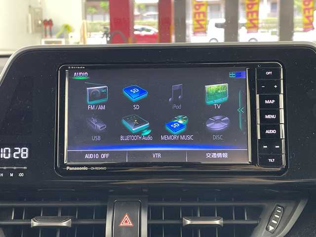 トヨタ Ｃ－ＨＲ S LEDパッケージ 愛知県 2018(平30)年 1.9万km ブラック/センシュアルレッドマイカ 2トーン ワンオーナー/禁煙車/7インチSDナビ/（CD/DVD/Bluetooth/フルセグTV）/バックカメラ/リアスポイラー/トヨタセーフティセンス/・衝突軽減ブレーキ/・レーンキープアシスト/・追従式クルーズコントロール/・オートマチックハイビーム/ETC/ドライブレコーダー/純正アルミホイール/純正フロアマット/スマートキー/スペアキー有/横滑り防止装置/LEDヘッドライト