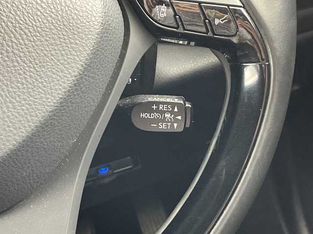 トヨタ Ｃ－ＨＲ S LEDパッケージ 愛知県 2018(平30)年 1.9万km ブラック/センシュアルレッドマイカ 2トーン ワンオーナー/禁煙車/7インチSDナビ/（CD/DVD/Bluetooth/フルセグTV）/バックカメラ/リアスポイラー/トヨタセーフティセンス/・衝突軽減ブレーキ/・レーンキープアシスト/・追従式クルーズコントロール/・オートマチックハイビーム/ETC/ドライブレコーダー/純正アルミホイール/純正フロアマット/スマートキー/スペアキー有/横滑り防止装置/LEDヘッドライト
