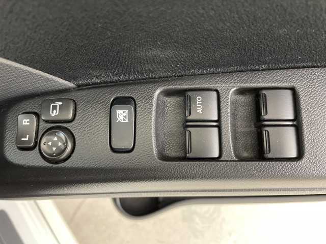 スズキ ソリオ X 道央・札幌 2014(平26)年 5.9万km パールホワイト 4WD/レーダーブレーキサポートll/純正ナビ/(AM/FM/CD/ワンセグ)/クルーズコントロール/片側パワースライドドア/シートヒーター/電格ミラー/ドアバイザー/横滑り防止/プッシュスタート/スマートキー