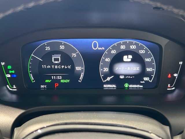 ホンダ ＺＲ－Ｖ ハイブリッド e:HEV Z 宮城県 2024(令6)年 0.5万km グレー BOSEサウンド/ホンダセンシング/・オートハイビーム/アダプティブドライビングビーム/・標識認識機能/・先行車発進お知らせ機能/・近距離衝突軽減ブレーキ/・後方接近車両探知/・マルチビューカメラシステム/・ドライバー注意力モニター/・先読みエコアシスト/ダウンヒルアシストコントロール/追従走行付きクルーズコントロール/レーンキープアシスト/前後コーナーセンサー/電動リアゲート/純正SDナビ/全方位車外バックカメラ/純正フルセグTV/Bluetooth接続/置き型充電/ハンドルヒーター/シートメモリー/全席シートヒーター/パワーシート/LEDヘッドライト/オートライト/純正ビルドインETC2.0/純正ドライブレコーダー/純正フロアマット/純正18インチアルミホイール/盗難防止装置