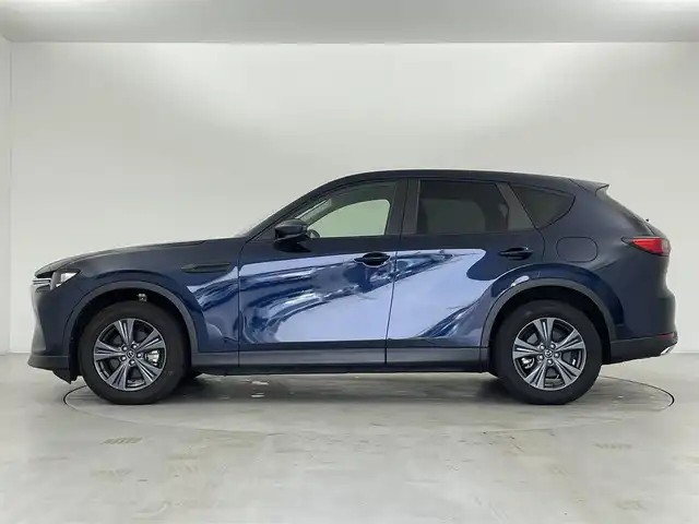 マツダ ＣＸ－６０ XD Sパッケージ 群馬県 2023(令5)年 0.9万km ディープクリスタルブルーマイカ セーフティクルーズパッケージ/・クルージング＆トラフィック・サポート＋スマート・ブレーキ・サポート［右直事故回避アシスト機能］＋スマート・ブレーキ・サポート［交差点事故回避アシスト機能］/シースルービューパッケージ/・３６０°ビュー・モニター（シースルービュー）＋ワイヤレス接続機能　Ａｐｐｌｅ　ＣａｒＰｌａｙ対応＋ＩＲカットガラス（フロントガラス／フロントドア）＋スーパーＵＶカットガラス（フロントドア）＋１２．３インチセンターディスプレイ＋ワイヤレス充電（Ｑｉ）/＝＝＝＝＝/USB/Bluetooth/HDMI/フルセグTV/パワーシート /ポジションメモリー/シートヒーター /前後ドラレコ/ETC/アダプティブクルーズコントロール/スマートキー /プッシュスタート/LEDヘッドライト/オートライト /オートマチックハイビーム/ブラインドスポットモニター/パドルシフト/トノカバー/純正18インチAW