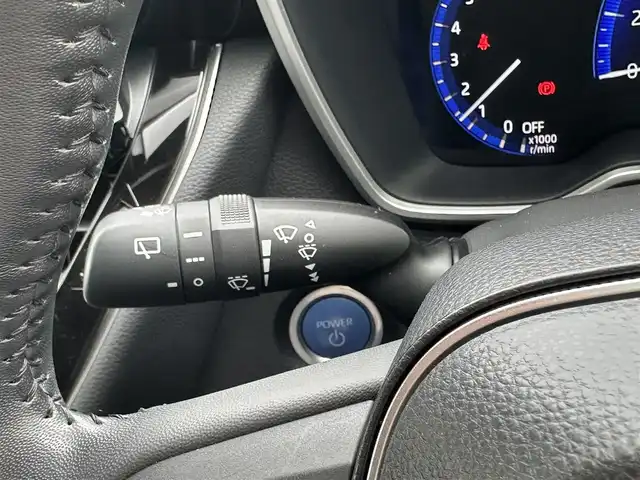 トヨタ カローラ スポーツ ハイブリッドG Z 島根県 2022(令4)年 3.3万km プラチナホワイトパールマイカ 登録時走行距離32321km/純正ディスプレイオーディオ（ナビ有）/(AM/FM/USB/BT/Mira Cast)/フルセグテレビ/バックカメラ/ビルトインETC/ドライブレコーダー前後/前席シートヒーター/衝突軽減ブレーキ/コーナーセンサー/レーダークルーズコントロール/レーンキープアシスト/オートハイビーム/LEDオートヘッドライト/ブラインドスポットモニター/純正フロアマット/純正18インチAW