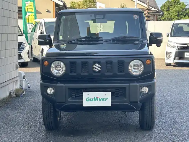 スズキ ジムニー XC 大分県 2022(令4)年 0.3万km ブルーイッシュブラックパール3 商品登録時：2738キロ/純正ナビ（SKX-S809）/【フルセグTV/Bluetooth/DVD/CD/SD】/ETC/バックカメラ/クルーズコントロール/車線逸脱警報機能/誤発進抑制機能/デュアルセンサーブレーキサポート/ふらつき警報機能/シートヒーター（D/N席）/LEDヘッドライト/アイドリングストップ/電動格納ウィンカーミラー/プッシュスタート/革巻ステアリング/ステアリングスイッチ/シガーソケット/オートマチックハイビーム/フォグランプ/純正フロアマット/保証書/取説