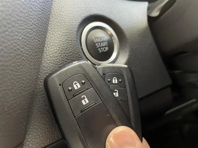 トヨタ カローラツーリング G－X 群馬県 2020(令2)年 7.7万km スーパーホワイトⅡ 純正７インチナビ　バックカメラ　レーダークルーズコントロール　ＡＨＢ　純正１５インチアルミホイール　ステアリングリモコン　ドライブレコーダー　ビルトインＥＴＣ　スマートキー　プッシュスタート　禁煙車