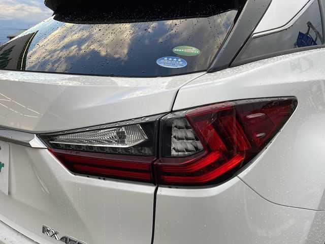 レクサス ＲＸ 450h バージョンL 新潟県 2016(平28)年 9.3万km ソニッククォーツ 純正ナビ/（DTV/DVD/Bluetooth）/衝突軽減/レーンキープアシスト/クルーズコントロール/BSM/コーナーセンサー/ETC2.0/ステアリングスイッチ/ステアリングヒーター/本革シート/メモリーシート/パワーシート/エアシート/シートヒーター/パワーバックドア/LEDヘッドライト/フォグランプ/シーケンシャルウィンカー/フォグランプ/オートハイビーム/ウィンカーミラー/電格ミラー/スペアキー