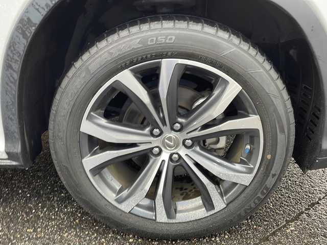 レクサス ＲＸ 450h バージョンL 新潟県 2016(平28)年 9.3万km ソニッククォーツ 純正ナビ/（DTV/DVD/Bluetooth）/衝突軽減/レーンキープアシスト/クルーズコントロール/BSM/コーナーセンサー/ETC2.0/ステアリングスイッチ/ステアリングヒーター/本革シート/メモリーシート/パワーシート/エアシート/シートヒーター/パワーバックドア/LEDヘッドライト/フォグランプ/シーケンシャルウィンカー/フォグランプ/オートハイビーム/ウィンカーミラー/電格ミラー/スペアキー