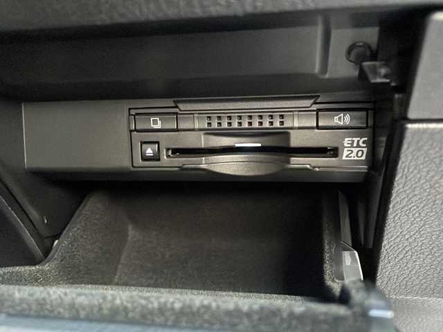 レクサス ＲＸ 450h バージョンL 新潟県 2016(平28)年 9.3万km ソニッククォーツ 純正ナビ/（DTV/DVD/Bluetooth）/衝突軽減/レーンキープアシスト/クルーズコントロール/BSM/コーナーセンサー/ETC2.0/ステアリングスイッチ/ステアリングヒーター/本革シート/メモリーシート/パワーシート/エアシート/シートヒーター/パワーバックドア/LEDヘッドライト/フォグランプ/シーケンシャルウィンカー/フォグランプ/オートハイビーム/ウィンカーミラー/電格ミラー/スペアキー