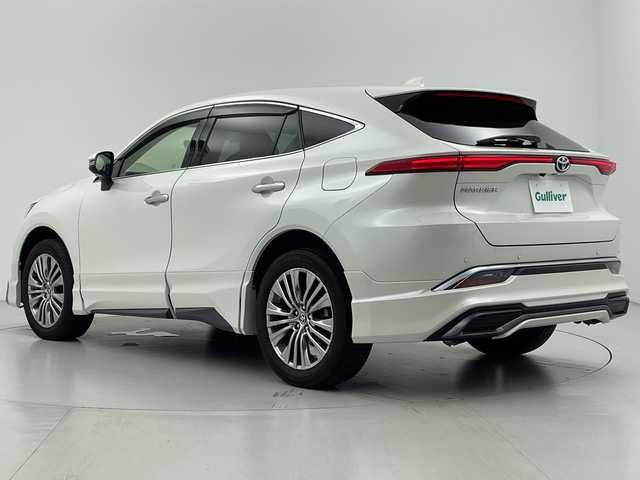 トヨタ ハリアー Z 愛知県 2020(令2)年 4.3万km ホワイトパールクリスタルシャイン 純正12.3インチナビ/・Bluetooth/・フルセグテレビ/・SD音楽録音/全方位モニター/デジタルインナーミラー/パワーバックドア/衝突軽減ブレーキ/レーンキープアシスト/オートマチックハイビーム/前後コーナーセンサー/レーダークルーズコントロール/前後ドライブレコーダー/ETC2.0/LEDヘッドライト