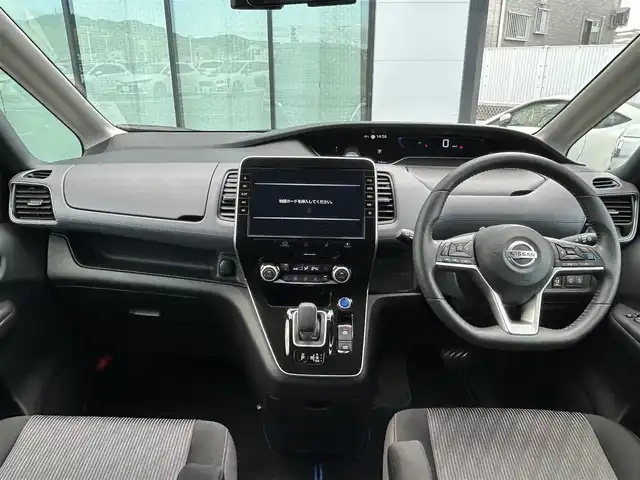 日産 セレナ e－パワー ハイウェイスター V 香川県 2022(令4)年 3.8万km インペリアルアンバーP 純正10インチナビゲーション/プロパイロット（レーダークルーズコントロール）/アラウンドビューモニター/クリアランスソナー（前後）/両側パワースライドドア/デジタルインナーミラー/衝突被害軽減ブレーキ/車線逸脱警報/踏み間違い衝突防止アシスト/オートホールド付きパーキングアシスト/ビルトインETC/ドライブレコーダー（前後）/LEDオートライト/LEDフォグランプ/オートハイビーム/15インチアルミホイール/電動格納ミラー（ウィンカー付）/後席サンシェード/パーソナルテーブル（後席）/スマートキー/プッシュスタート
