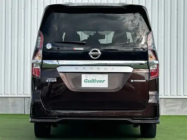日産 セレナ e－パワー ハイウェイスター V 香川県 2022(令4)年 3.8万km インペリアルアンバーP 純正10インチナビゲーション/プロパイロット（レーダークルーズコントロール）/アラウンドビューモニター/クリアランスソナー（前後）/両側パワースライドドア/デジタルインナーミラー/衝突被害軽減ブレーキ/車線逸脱警報/踏み間違い衝突防止アシスト/オートホールド付きパーキングアシスト/ビルトインETC/ドライブレコーダー（前後）/LEDオートライト/LEDフォグランプ/オートハイビーム/15インチアルミホイール/電動格納ミラー（ウィンカー付）/後席サンシェード/パーソナルテーブル（後席）/スマートキー/プッシュスタート