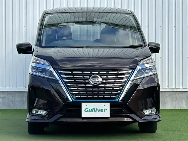 日産 セレナ e－パワー ハイウェイスター V 香川県 2022(令4)年 3.8万km インペリアルアンバーP 純正10インチナビゲーション/プロパイロット（レーダークルーズコントロール）/アラウンドビューモニター/クリアランスソナー（前後）/両側パワースライドドア/デジタルインナーミラー/衝突被害軽減ブレーキ/車線逸脱警報/踏み間違い衝突防止アシスト/オートホールド付きパーキングアシスト/ビルトインETC/ドライブレコーダー（前後）/LEDオートライト/LEDフォグランプ/オートハイビーム/15インチアルミホイール/電動格納ミラー（ウィンカー付）/後席サンシェード/パーソナルテーブル（後席）/スマートキー/プッシュスタート