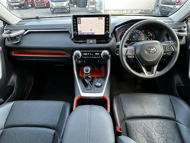 トヨタ ＲＡＶ４ アドベンチャー 福島県 2022(令4)年 1.7万km アーバンカーキ トヨタセーフティセンス/プリクラッシュセーフティ/レーダークルーズコントロール/レーントレーシングアシスト/レーンディパーチャーアラート/オートマチックハイビーム/ロードサインアシスト/ブラインドスポットモニター/リヤクロストラフィックアラート/パーキングサポートブレーキ/純正ディスプレイオーディオ/【USB/BT/TV/Miracast/ナビ機能】/パノラミックビューモニター/ビルトインETC2.0/前席シートヒーター/前席ベンチレーション/ステアリングヒーター/ステアリングリモコン/運転席パワーシート/運転席シートメモリー/LEDオートライト/LEDフォグランプ/社外フロアマット/純正ドアバザー