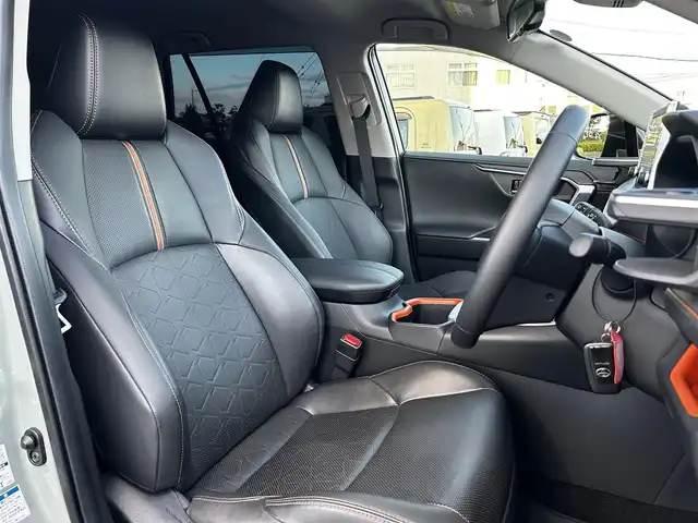トヨタ ＲＡＶ４ アドベンチャー 福島県 2022(令4)年 1.7万km アーバンカーキ トヨタセーフティセンス/プリクラッシュセーフティ/レーダークルーズコントロール/レーントレーシングアシスト/レーンディパーチャーアラート/オートマチックハイビーム/ロードサインアシスト/ブラインドスポットモニター/リヤクロストラフィックアラート/パーキングサポートブレーキ/純正ディスプレイオーディオ/【USB/BT/TV/Miracast/ナビ機能】/パノラミックビューモニター/ビルトインETC2.0/前席シートヒーター/前席ベンチレーション/ステアリングヒーター/ステアリングリモコン/運転席パワーシート/運転席シートメモリー/LEDオートライト/LEDフォグランプ/社外フロアマット/純正ドアバザー