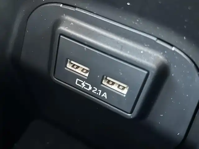 トヨタ ＲＡＶ４ アドベンチャー 福島県 2022(令4)年 1.7万km アーバンカーキ トヨタセーフティセンス/プリクラッシュセーフティ/レーダークルーズコントロール/レーントレーシングアシスト/レーンディパーチャーアラート/オートマチックハイビーム/ロードサインアシスト/ブラインドスポットモニター/リヤクロストラフィックアラート/パーキングサポートブレーキ/純正ディスプレイオーディオ/【USB/BT/TV/Miracast/ナビ機能】/パノラミックビューモニター/ビルトインETC2.0/前席シートヒーター/前席ベンチレーション/ステアリングヒーター/ステアリングリモコン/運転席パワーシート/運転席シートメモリー/LEDオートライト/LEDフォグランプ/社外フロアマット/純正ドアバザー