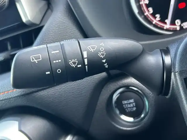 トヨタ ＲＡＶ４ アドベンチャー 福島県 2022(令4)年 1.7万km アーバンカーキ トヨタセーフティセンス/プリクラッシュセーフティ/レーダークルーズコントロール/レーントレーシングアシスト/レーンディパーチャーアラート/オートマチックハイビーム/ロードサインアシスト/ブラインドスポットモニター/リヤクロストラフィックアラート/パーキングサポートブレーキ/純正ディスプレイオーディオ/【USB/BT/TV/Miracast/ナビ機能】/パノラミックビューモニター/ビルトインETC2.0/前席シートヒーター/前席ベンチレーション/ステアリングヒーター/ステアリングリモコン/運転席パワーシート/運転席シートメモリー/LEDオートライト/LEDフォグランプ/社外フロアマット/純正ドアバザー