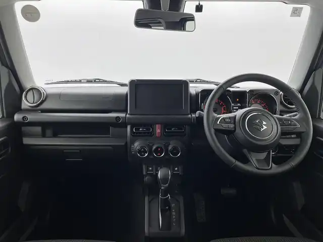 スズキ ジムニー XC 群馬県 2025(令7)年 0.1千km ミディアムグレー 届出済未使用車(登録時走行距離：7km)/＝＝＝＝＝/届出済未使用車　スズキセーフティサポート　ＬＥＤヘッドライト　純正１６インチアルミホイール　シートヒーター　クルーズコントロール　４ＷＤ　コーナーセンサー　ＥＴＣ　オートマチックハイビーム　スマートキ