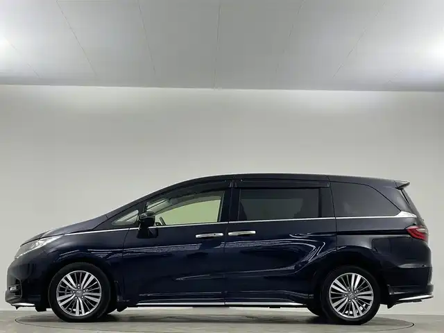 ホンダ オデッセイ アブソルート ホンダセンシング 埼玉県 2019(令1)年 6.2万km プレミアムヴィーナスブラックP 禁煙　純正９型ナビ　Ｂカメラ　９型後席モニター　両側電動　ＥＴＣ　オットマン　Ｂｌｕｅｔｏｏｔｈ　ＴＶ　前後ドライブレコーダー　レーダークルーズコントロール　レーンキープアシスト　衝突軽減システム