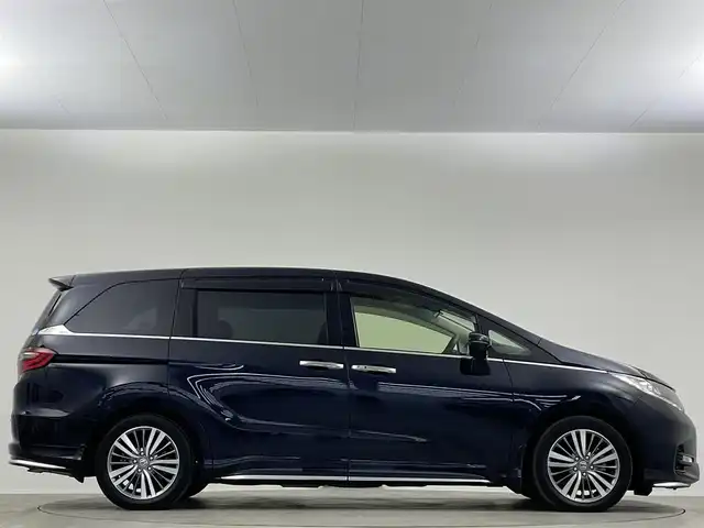 ホンダ オデッセイ アブソルート ホンダセンシング 埼玉県 2019(令1)年 6.2万km プレミアムヴィーナスブラックP 禁煙　純正９型ナビ　Ｂカメラ　９型後席モニター　両側電動　ＥＴＣ　オットマン　Ｂｌｕｅｔｏｏｔｈ　ＴＶ　前後ドライブレコーダー　レーダークルーズコントロール　レーンキープアシスト　衝突軽減システム