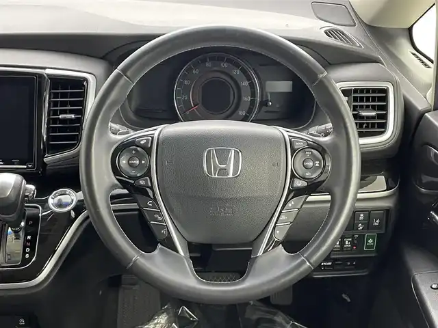 ホンダ オデッセイ アブソルート ホンダセンシング 埼玉県 2019(令1)年 6.2万km プレミアムヴィーナスブラックP 禁煙　純正９型ナビ　Ｂカメラ　９型後席モニター　両側電動　ＥＴＣ　オットマン　Ｂｌｕｅｔｏｏｔｈ　ＴＶ　前後ドライブレコーダー　レーダークルーズコントロール　レーンキープアシスト　衝突軽減システム