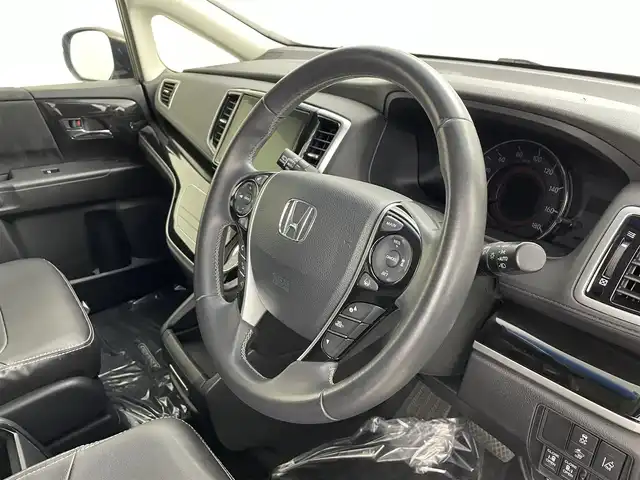 ホンダ オデッセイ アブソルート ホンダセンシング 埼玉県 2019(令1)年 6.2万km プレミアムヴィーナスブラックP 禁煙　純正９型ナビ　Ｂカメラ　９型後席モニター　両側電動　ＥＴＣ　オットマン　Ｂｌｕｅｔｏｏｔｈ　ＴＶ　前後ドライブレコーダー　レーダークルーズコントロール　レーンキープアシスト　衝突軽減システム
