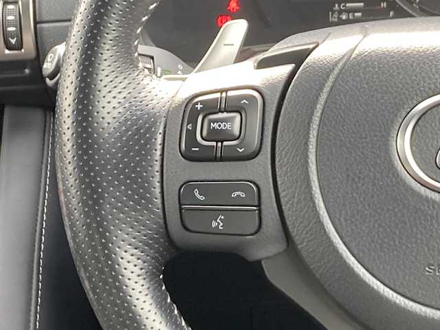 レクサス ＩＳ 300h Fスポーツ 佐賀県 2021(令3)年 3万km ソニッククロム メーカーナビ/バックモニター/プリクラッシュセーフティ/レーンディパーチャーアラート/オートハイビーム/アダプティブクルーズコントロール/ブラインドスポットモニター/クリアランスソナー/電動パーキングブレーキ/ETC/ブラックレザーシート/パワーシート/シートヒーター/ステアリングヒーター/ステアリングリモコン/プッシュスタート/スマートキー/3眼LEDヘッドライト/純正アルミホイール