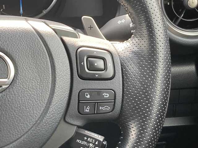 レクサス ＩＳ 300h Fスポーツ 佐賀県 2021(令3)年 3万km ソニッククロム メーカーナビ/バックモニター/プリクラッシュセーフティ/レーンディパーチャーアラート/オートハイビーム/アダプティブクルーズコントロール/ブラインドスポットモニター/クリアランスソナー/電動パーキングブレーキ/ETC/ブラックレザーシート/パワーシート/シートヒーター/ステアリングヒーター/ステアリングリモコン/プッシュスタート/スマートキー/3眼LEDヘッドライト/純正アルミホイール