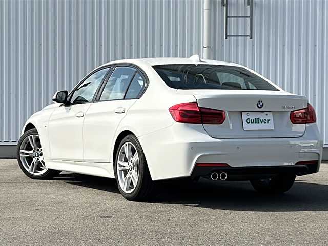 ＢＭＷ ３２０ｉ Mスポーツ 愛媛県 2018(平30)年 5.5万km アルピンホワイトⅢ 純正ナビ/HDD/CD/DVD/フルセグ/クリアランスソナー/オプショングリル（純正積載）/クルーズコントロール/ETC/ドライブレコーダー前のみ/パワーシート/シートメモリー/シートヒーター/純正フロアマット/純正18インチAW/BSM/フォグランプ/LEDヘッドライト/保証書/取扱説明書