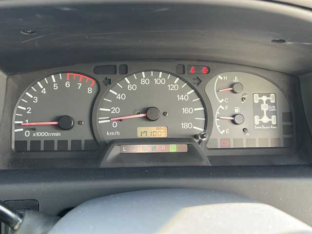 三菱 デリカ スペースギア エクシード 静岡県 2000(平12)年 17.1万km ソフィアホワイト 社外ナビ/AM/FM/TV/BT/ワンセグ/サンルーフ/A/TMODE/AUTOSTEP/ETC/片側スライド/純正フロアマット/センターデフロック/純正15インチアルミ