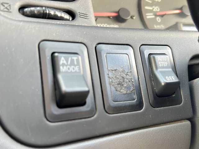 三菱 デリカ スペースギア エクシード 静岡県 2000(平12)年 17.1万km ソフィアホワイト 社外ナビ/AM/FM/TV/BT/ワンセグ/サンルーフ/A/TMODE/AUTOSTEP/ETC/片側スライド/純正フロアマット/センターデフロック/純正15インチアルミ