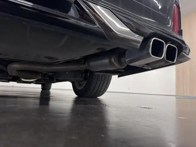 トヨタ アルファード S タイプゴールドⅡ 三重県 2022(令4)年 6.5万km ブラック ガソリン/FF/MTモード付インパネCVT/純正 9インチディスプレイオーディオ/（AM/FM/USB/iPod/Bluetooth/Miracast/AppleCarPlay/AndroidAuto）/モデリスタエアロ（F/R下）＋スポーツマフラー/バックガイドモニター/両側パワースライドドア/ETC/Toyota Safety Sense/●プリクラッシュセーフティ/●レーントレーシングアシスト/●レーダークルコン/●ロードサインアシスト/●アダプティブハイビームシステム/・【OP】ブラインドスポットモニター＋リヤクロストラフィックアラート*/・先行車発進告知機能/・パーキングサポートブレーキ（前後静止物＋後方接近車両*）/・など/装備/・3眼LEDヘッドランプ（専用加飾）/・3.5SC/2.5S Cパッケージ用大型ハイグレードコンソール（アームレスト付）/・ハーフレザーシート/・左右＆後席独立オートエアコン/・パワーバックドア/・オットマンシート（2nd）/・ステアリングスイッチ/・電子パーキングブレーキ＆ブレーキホールド/・オートライト/・純正18inAW/・保/取/ナビ取/・スマートキーx2/など