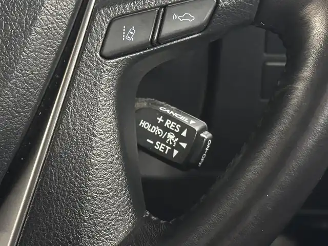 トヨタ アルファード S タイプゴールドⅡ 三重県 2022(令4)年 6.5万km ブラック ガソリン/FF/MTモード付インパネCVT/純正 9インチディスプレイオーディオ/（AM/FM/USB/iPod/Bluetooth/Miracast/AppleCarPlay/AndroidAuto）/モデリスタエアロ（F/R下）＋スポーツマフラー/バックガイドモニター/両側パワースライドドア/ETC/Toyota Safety Sense/●プリクラッシュセーフティ/●レーントレーシングアシスト/●レーダークルコン/●ロードサインアシスト/●アダプティブハイビームシステム/・【OP】ブラインドスポットモニター＋リヤクロストラフィックアラート*/・先行車発進告知機能/・パーキングサポートブレーキ（前後静止物＋後方接近車両*）/・など/装備/・3眼LEDヘッドランプ（専用加飾）/・3.5SC/2.5S Cパッケージ用大型ハイグレードコンソール（アームレスト付）/・ハーフレザーシート/・左右＆後席独立オートエアコン/・パワーバックドア/・オットマンシート（2nd）/・ステアリングスイッチ/・電子パーキングブレーキ＆ブレーキホールド/・オートライト/・純正18inAW/・保/取/ナビ取/・スマートキーx2/など