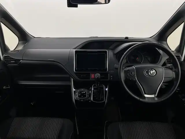 トヨタ ヴォクシー ZS 煌Ⅱ 新潟県 2019(令1)年 5.7万km ホワイトパールクリスタルシャイン プッシュスタート/スマートキー/スペアキー1本/トヨタセーフティセンス/メモリナビ　型式NSZT-Y68T/CD/USB/SD/バックカメラ/フルセグ/ドライブレコーダー前方/両側パワースライドドア/LEDライト/フロアマット/バイザー/新車時保証書