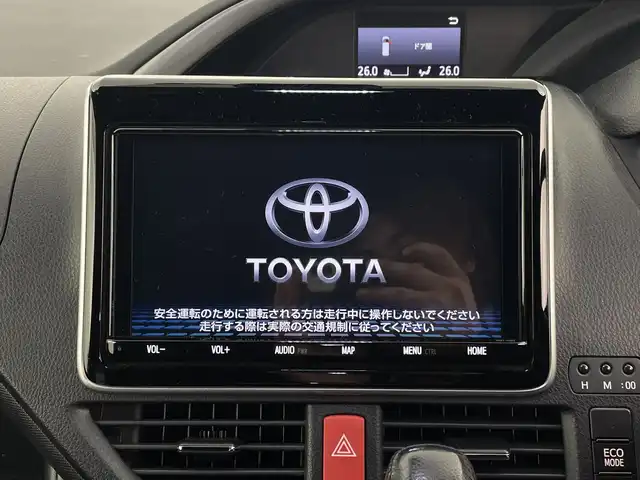トヨタ ヴォクシー ZS 煌Ⅱ 新潟県 2019(令1)年 5.7万km ホワイトパールクリスタルシャイン プッシュスタート/スマートキー/スペアキー1本/トヨタセーフティセンス/メモリナビ　型式NSZT-Y68T/CD/USB/SD/バックカメラ/フルセグ/ドライブレコーダー前方/両側パワースライドドア/LEDライト/フロアマット/バイザー/新車時保証書