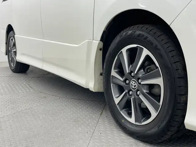トヨタ ヴォクシー ZS 煌Ⅱ 新潟県 2019(令1)年 5.7万km ホワイトパールクリスタルシャイン プッシュスタート/スマートキー/スペアキー1本/トヨタセーフティセンス/メモリナビ　型式NSZT-Y68T/CD/USB/SD/バックカメラ/フルセグ/ドライブレコーダー前方/両側パワースライドドア/LEDライト/フロアマット/バイザー/新車時保証書