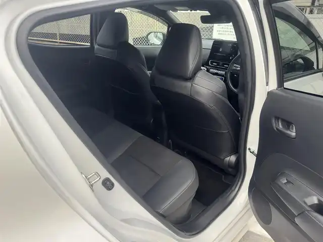 トヨタ アクア GRスポーツ 広島県 2024(令6)年 2.3万km プラチナホワイトパールマイカ ワンオーナー/トヨタチームメイト/・アドバンストパーク/・シースルー機能付パノラミックビューモニター/・パーキングサポートブレーキ/10.5インチディスプレーオーディオ/・Bluetooth/ブラインドスポットモニター/コンフォートパッケージ/・D席イージーリターン機能/・シートヒーター/・N席シートバックポケット/・ステアリングヒーター/ドライブレコーダー付自動防眩インナーミラー/セーフティーセンス/・プリクラッシュセーフティ/・レーントレーシングアシスト/・レーダークルーズコントロール/・オートマチックハイビーム/・ロードサインアシスト