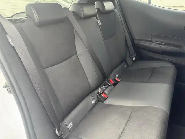 トヨタ アクア GRスポーツ 広島県 2024(令6)年 2.3万km プラチナホワイトパールマイカ ワンオーナー/トヨタチームメイト/・アドバンストパーク/・シースルー機能付パノラミックビューモニター/・パーキングサポートブレーキ/10.5インチディスプレーオーディオ/・Bluetooth/ブラインドスポットモニター/コンフォートパッケージ/・D席イージーリターン機能/・シートヒーター/・N席シートバックポケット/・ステアリングヒーター/ドライブレコーダー付自動防眩インナーミラー/セーフティーセンス/・プリクラッシュセーフティ/・レーントレーシングアシスト/・レーダークルーズコントロール/・オートマチックハイビーム/・ロードサインアシスト