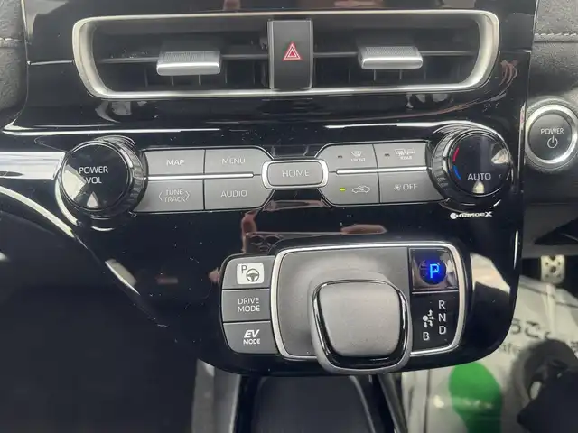 トヨタ アクア GRスポーツ 広島県 2024(令6)年 2.3万km プラチナホワイトパールマイカ ワンオーナー/トヨタチームメイト/・アドバンストパーク/・シースルー機能付パノラミックビューモニター/・パーキングサポートブレーキ/10.5インチディスプレーオーディオ/・Bluetooth/ブラインドスポットモニター/コンフォートパッケージ/・D席イージーリターン機能/・シートヒーター/・N席シートバックポケット/・ステアリングヒーター/ドライブレコーダー付自動防眩インナーミラー/セーフティーセンス/・プリクラッシュセーフティ/・レーントレーシングアシスト/・レーダークルーズコントロール/・オートマチックハイビーム/・ロードサインアシスト