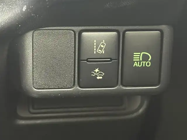 トヨタ アクア S スタイルブラック 愛知県 2020(令2)年 4.2万km ホワイトパールクリスタルシャイン 純正ナビ（ＣＤ・Ｂｌｕｅｔｏｏｔｈ・フルセグ）/バックカメラ/純正ドライブレコーダー/ＥＴＣ/レーンキープアシスト/横滑り防止装置/衝突軽減ブレーキ/盗難防止装置/コーナーセンサー/ステアリングリモコン/LEDオートライト/オートハイビーム/純正フロアマット/ドアバイザー/レベライザー/取扱説明書/保証書