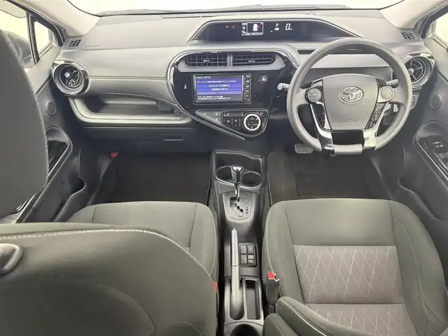 トヨタ アクア S スタイルブラック 愛知県 2020(令2)年 4.2万km ホワイトパールクリスタルシャイン 純正ナビ（ＣＤ・Ｂｌｕｅｔｏｏｔｈ・フルセグ）/バックカメラ/純正ドライブレコーダー/ＥＴＣ/レーンキープアシスト/横滑り防止装置/衝突軽減ブレーキ/盗難防止装置/コーナーセンサー/ステアリングリモコン/LEDオートライト/オートハイビーム/純正フロアマット/ドアバイザー/レベライザー/取扱説明書/保証書